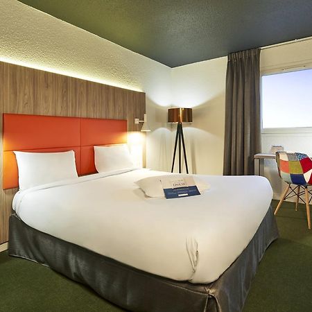 กีริอาด เคร์มง เฟรร็อง นอร์ด - ริอง Hotel รีอง ภายนอก รูปภาพ