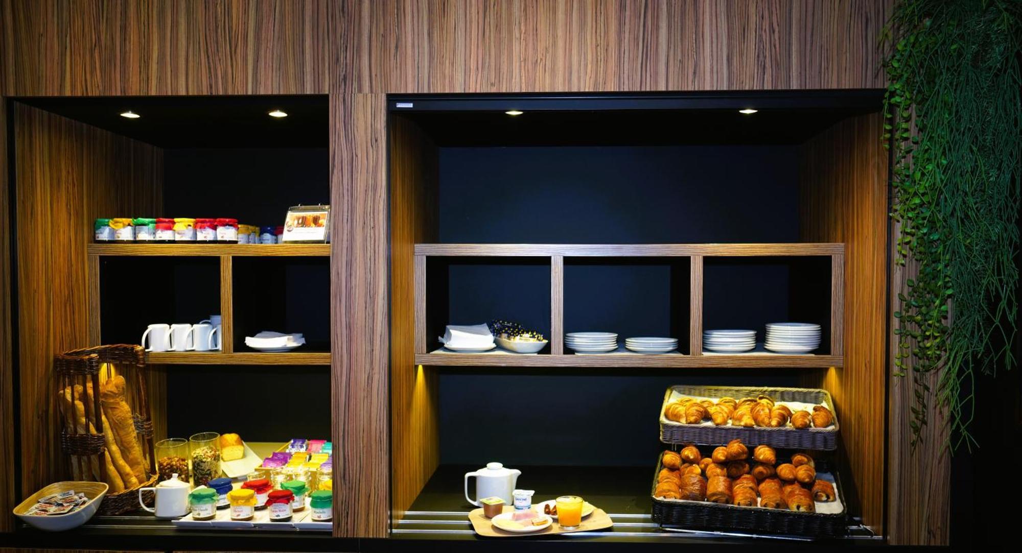 กีริอาด เคร์มง เฟรร็อง นอร์ด - ริอง Hotel รีอง ภายนอก รูปภาพ