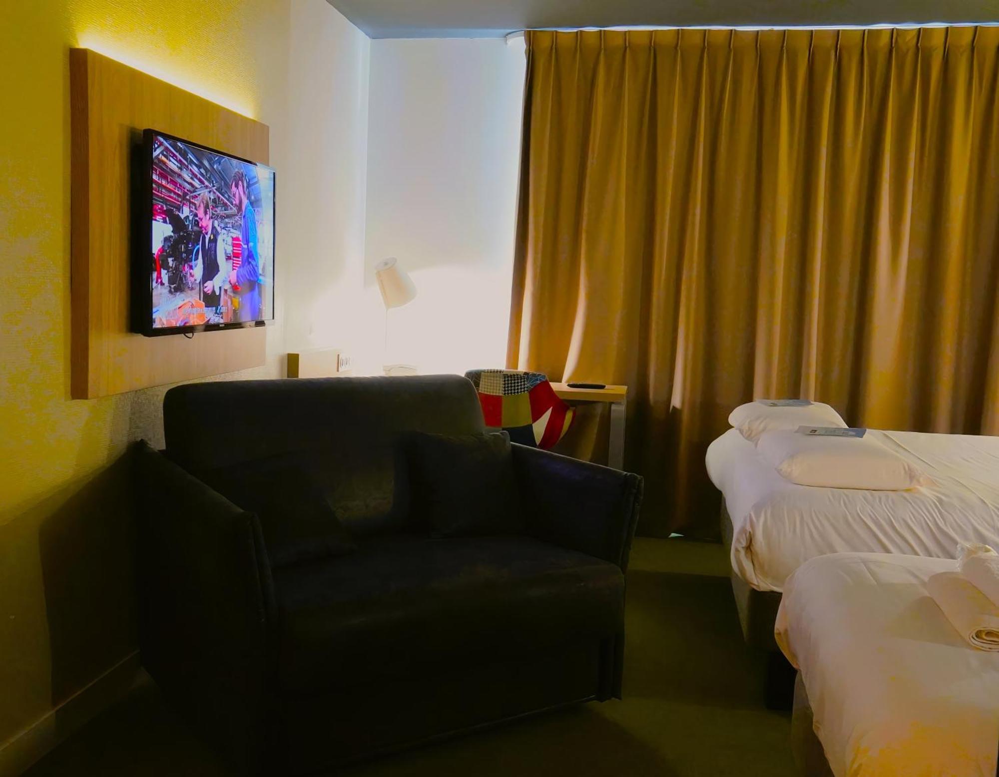 กีริอาด เคร์มง เฟรร็อง นอร์ด - ริอง Hotel รีอง ภายนอก รูปภาพ