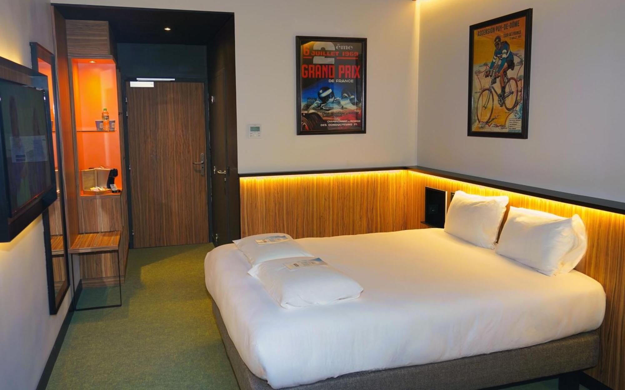 กีริอาด เคร์มง เฟรร็อง นอร์ด - ริอง Hotel รีอง ภายนอก รูปภาพ