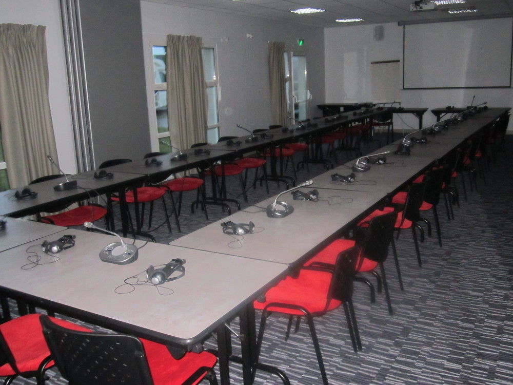 กีริอาด เคร์มง เฟรร็อง นอร์ด - ริอง Hotel รีอง ภายนอก รูปภาพ
