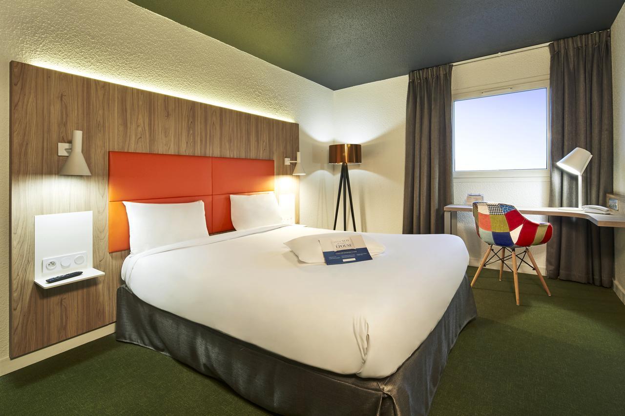 กีริอาด เคร์มง เฟรร็อง นอร์ด - ริอง Hotel รีอง ภายนอก รูปภาพ