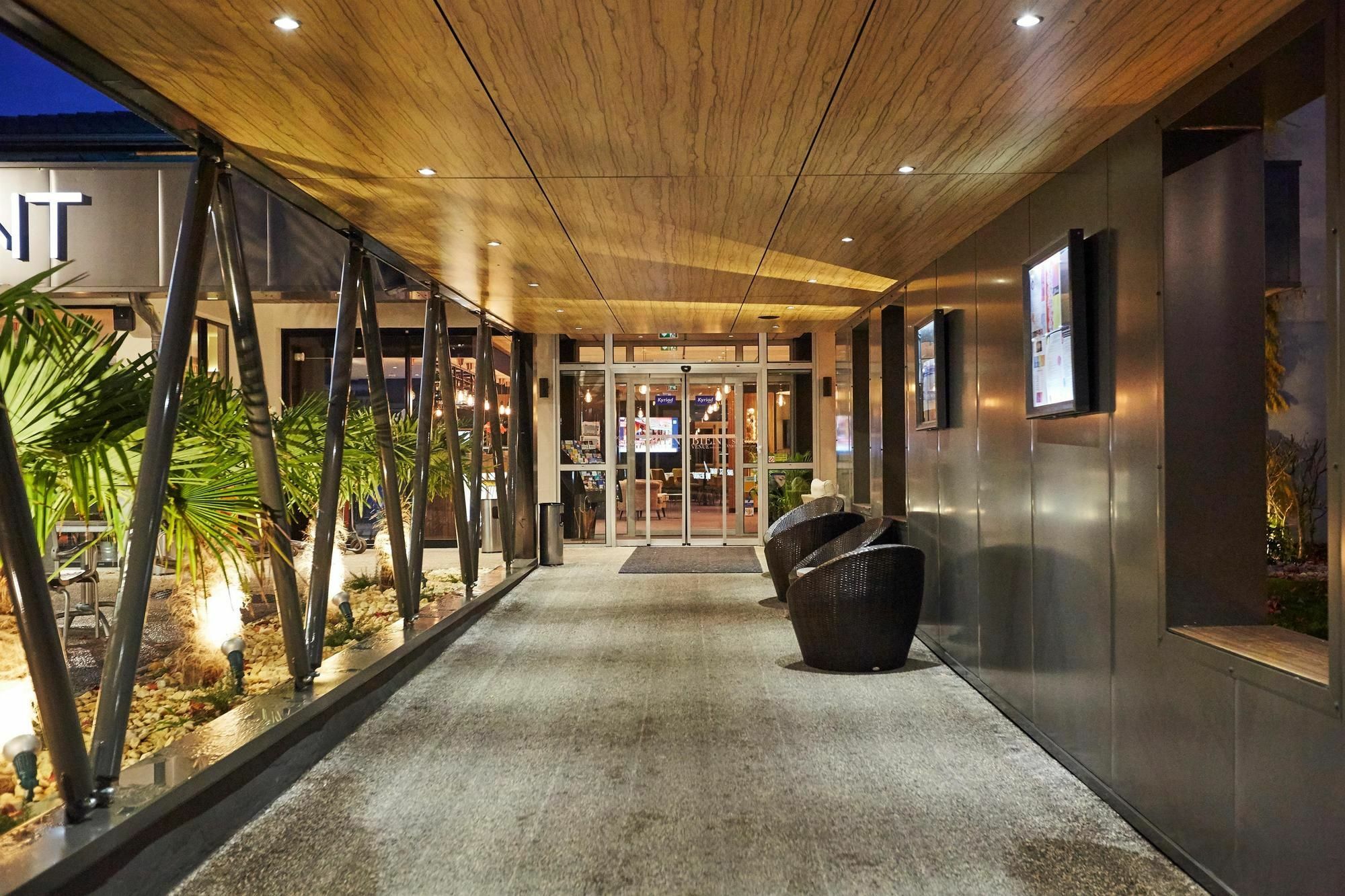 กีริอาด เคร์มง เฟรร็อง นอร์ด - ริอง Hotel รีอง ภายนอก รูปภาพ